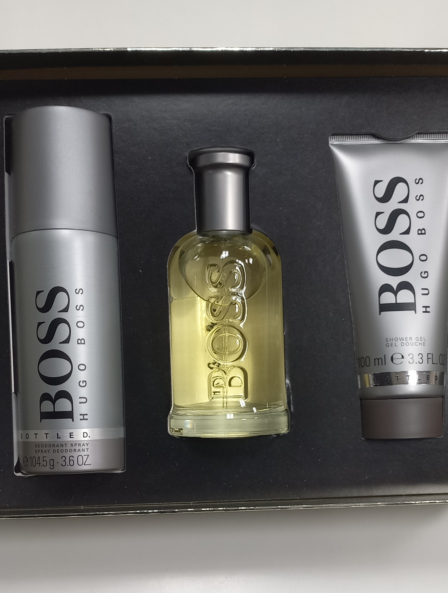 HUGO BOSS BOTTLED CONFEZIONE REGALO EDT 100 ML+DEODORANTE SPRAY 150 ML+SHOWER GEL 100ML - immagine 2
