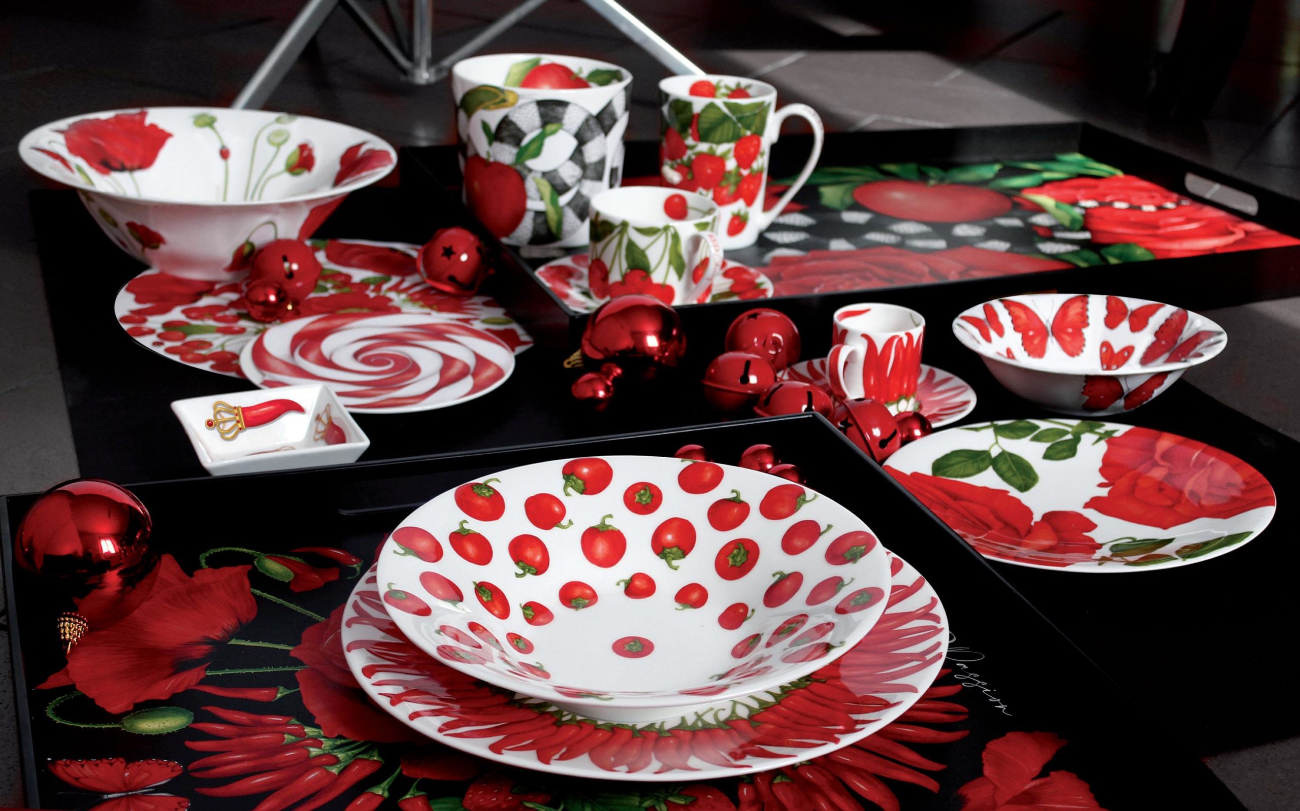 Taitù Red Piatto Portata/Segnaposto Attraction - immagine 5