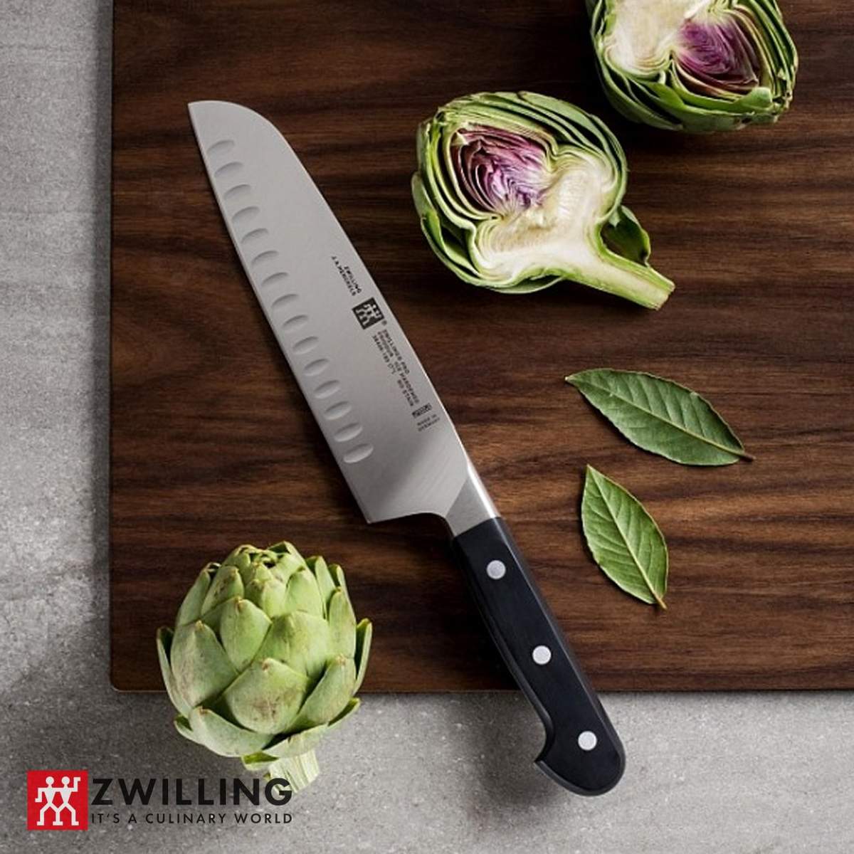 Coltello Zwilling Pro Santoku alveolato 18 cm 38408-181 - immagine 5