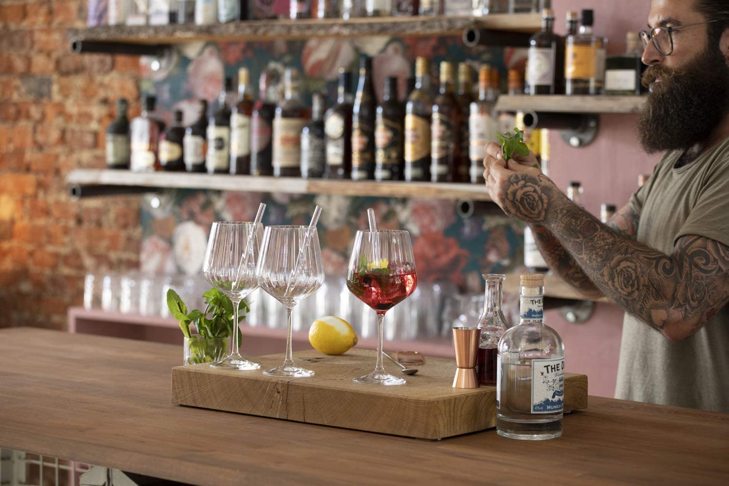 Nachtmann Gin Tonic set 4 bicchieri + 4 cannucce in vetro + scovolino - immagine 4