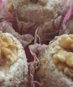 Caprino pasticcino fresco con noci