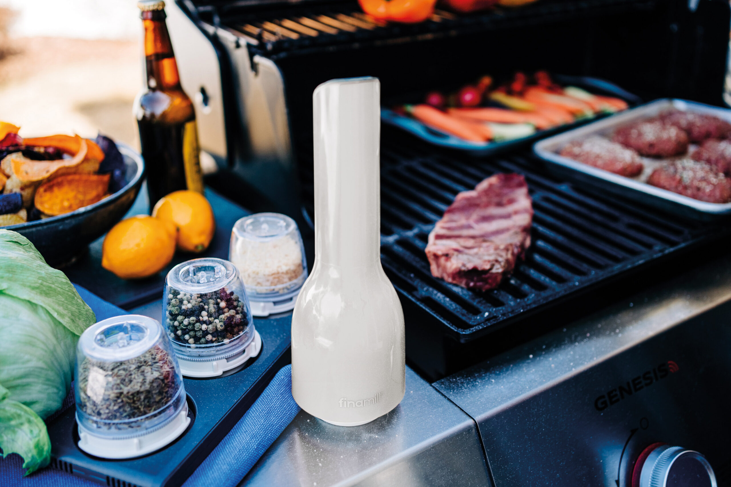 Macina sale, pepe, spezie a batteria – FinaMill rosso - immagine 8